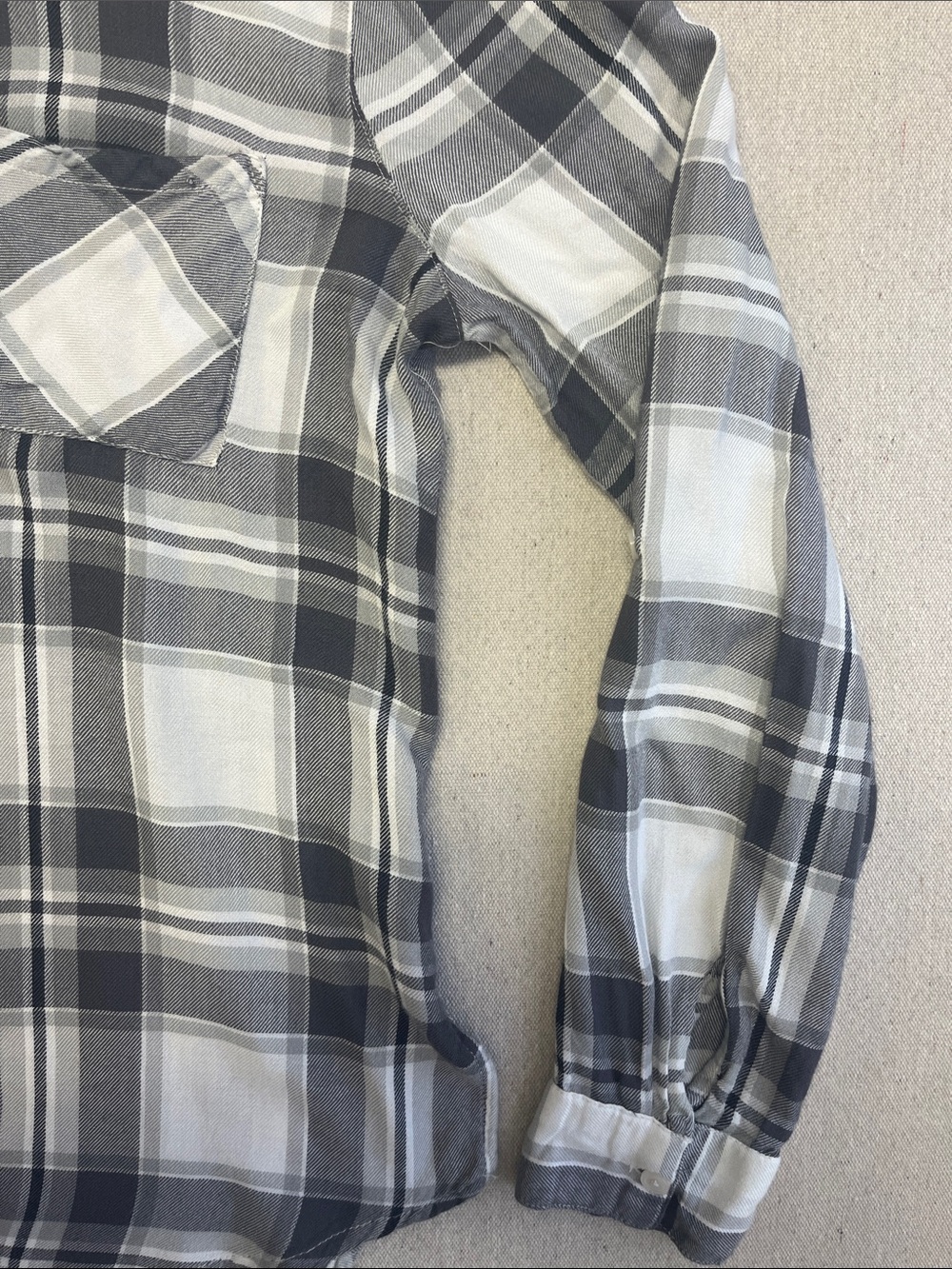 ALYA Womens Small Plaid Button Down Shirt Gray White Rayon Roll Tab Sleeve - Picture 7 of 15